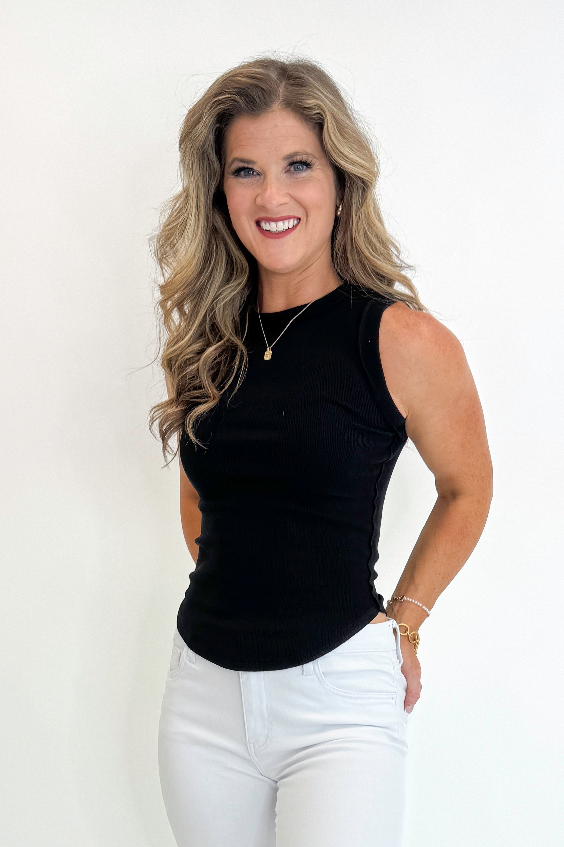 Front view of woman wearing Swagger Boutique’s Don&