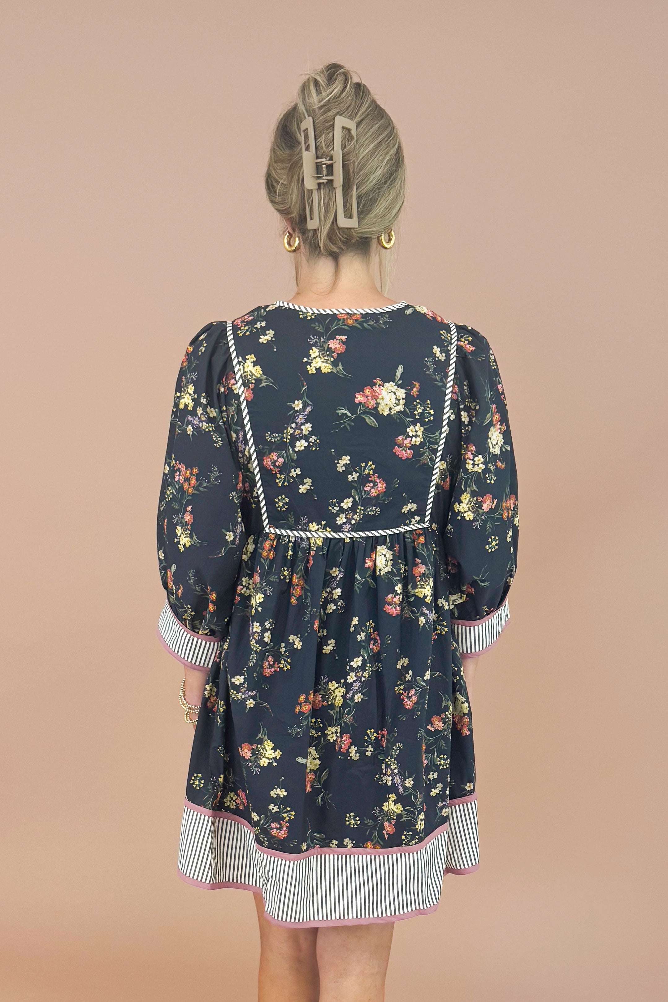 Beat Drop Black Floral Printed With Stripe Lining 3/4 Sleeve Dress