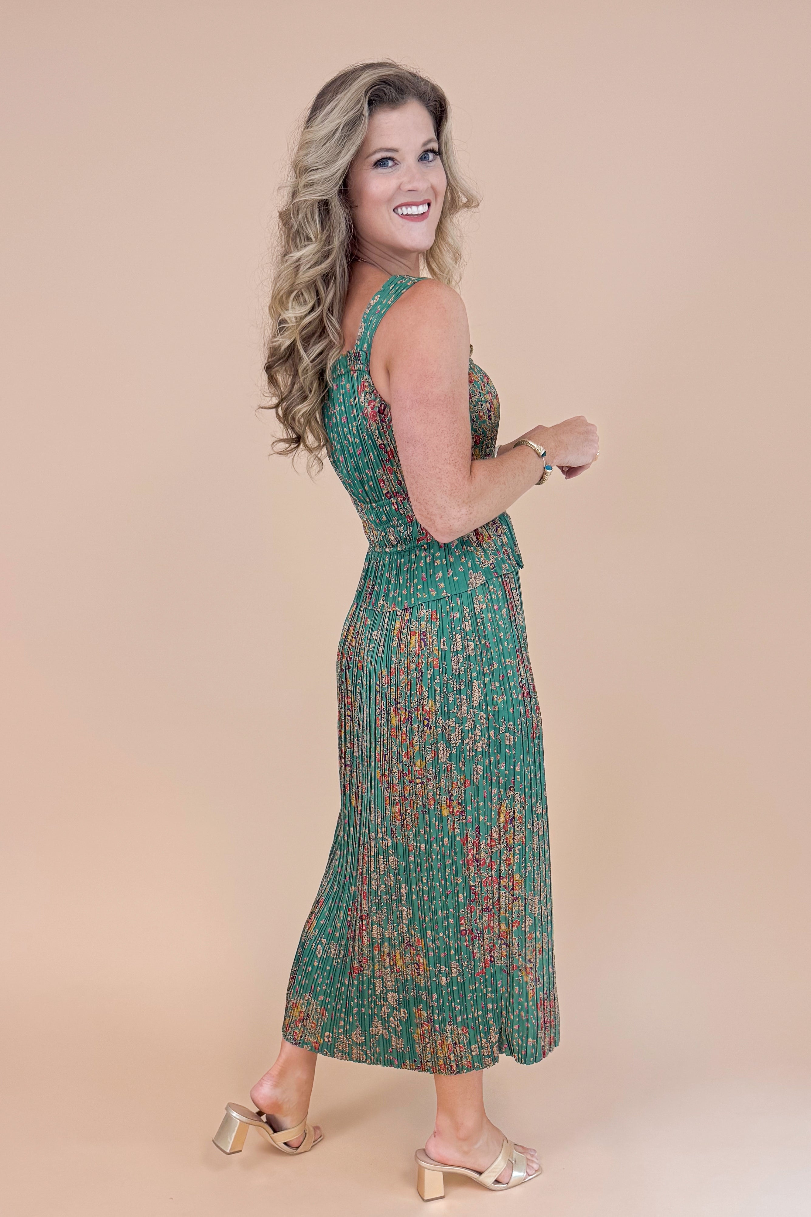 Just The Two of Us Green Floral Pleat Detail Midi Dress