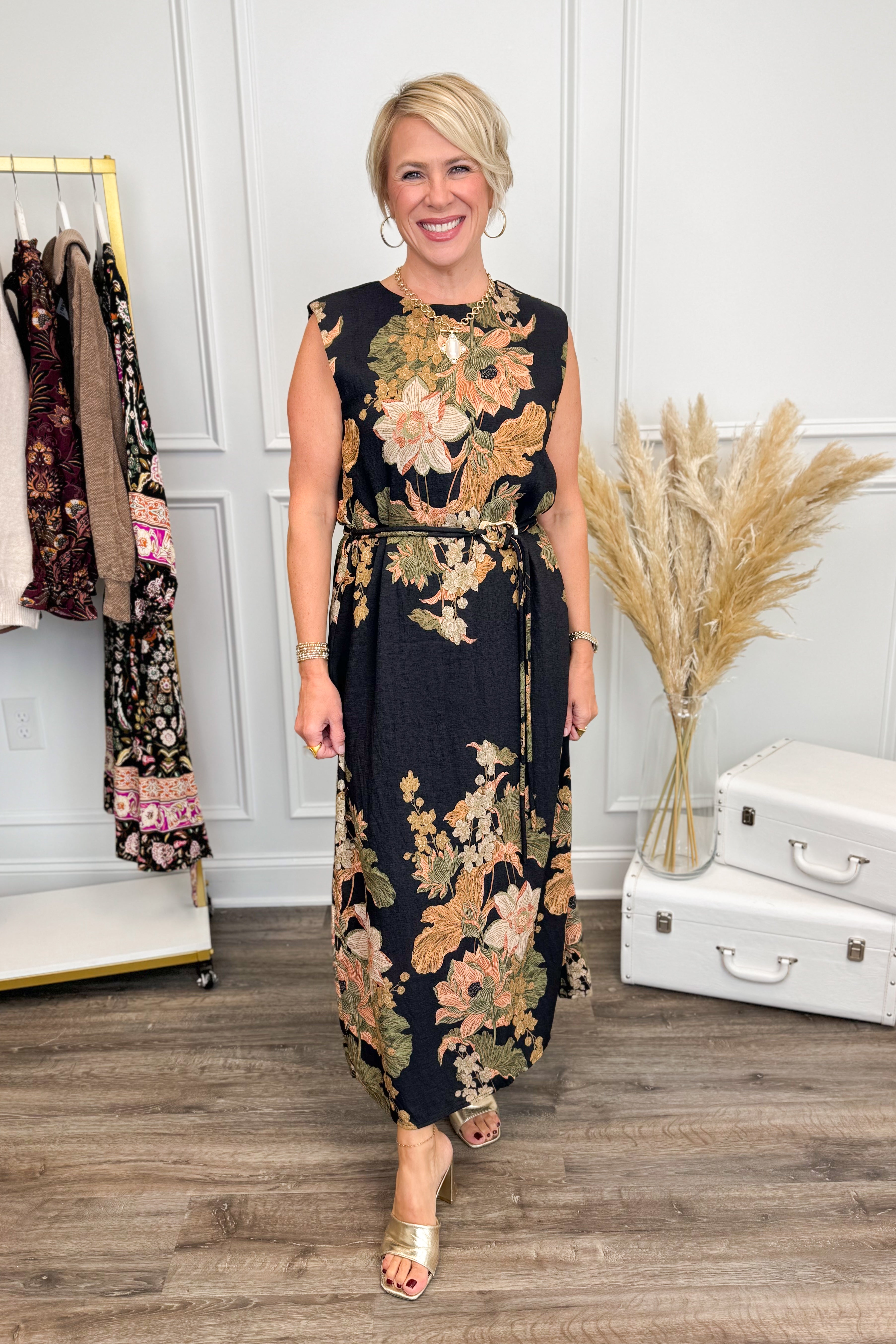 Made You Look Black With Multi Floral Print Midi Dress by Entro