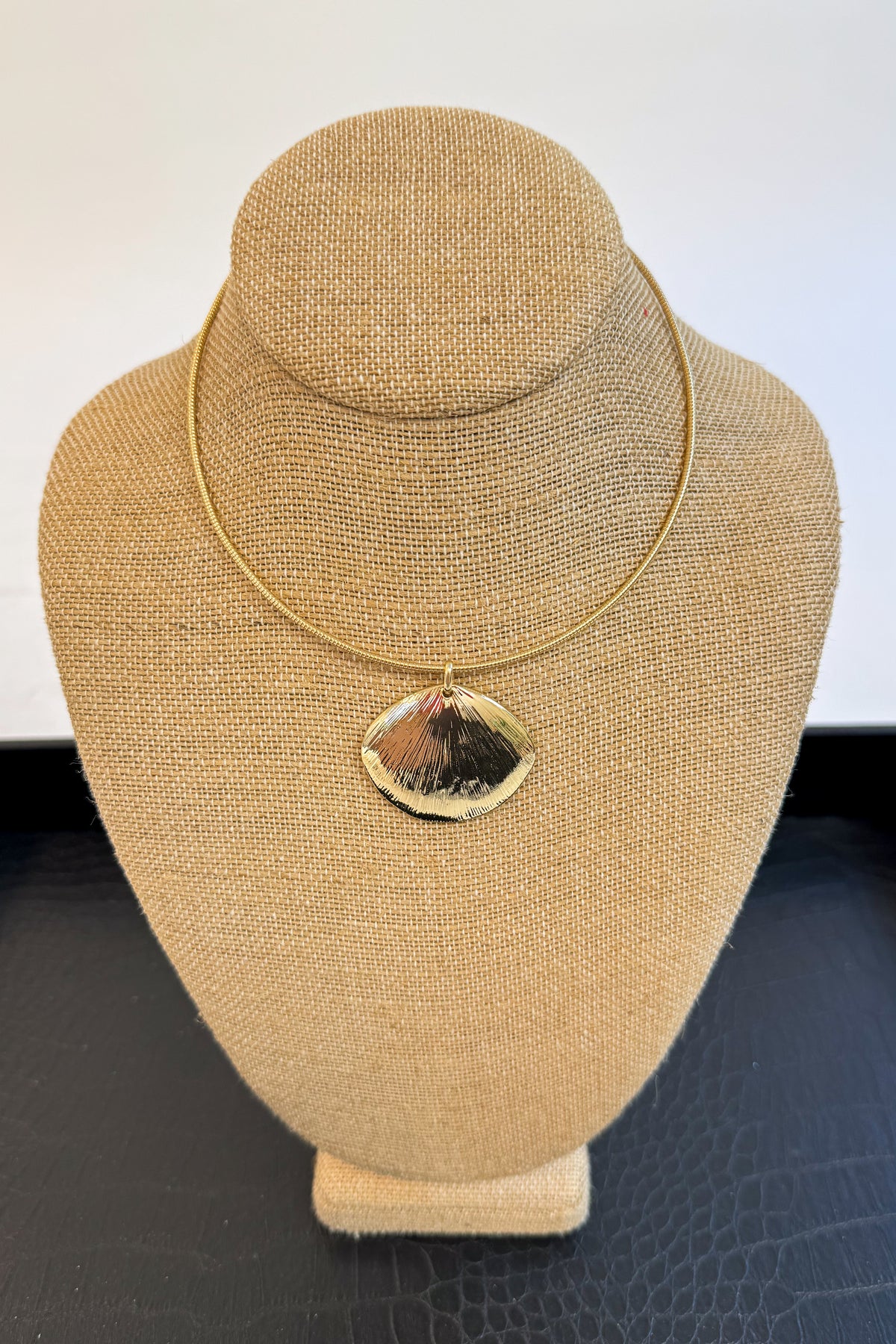 Pullen Hammered Geometric Choker Necklace
