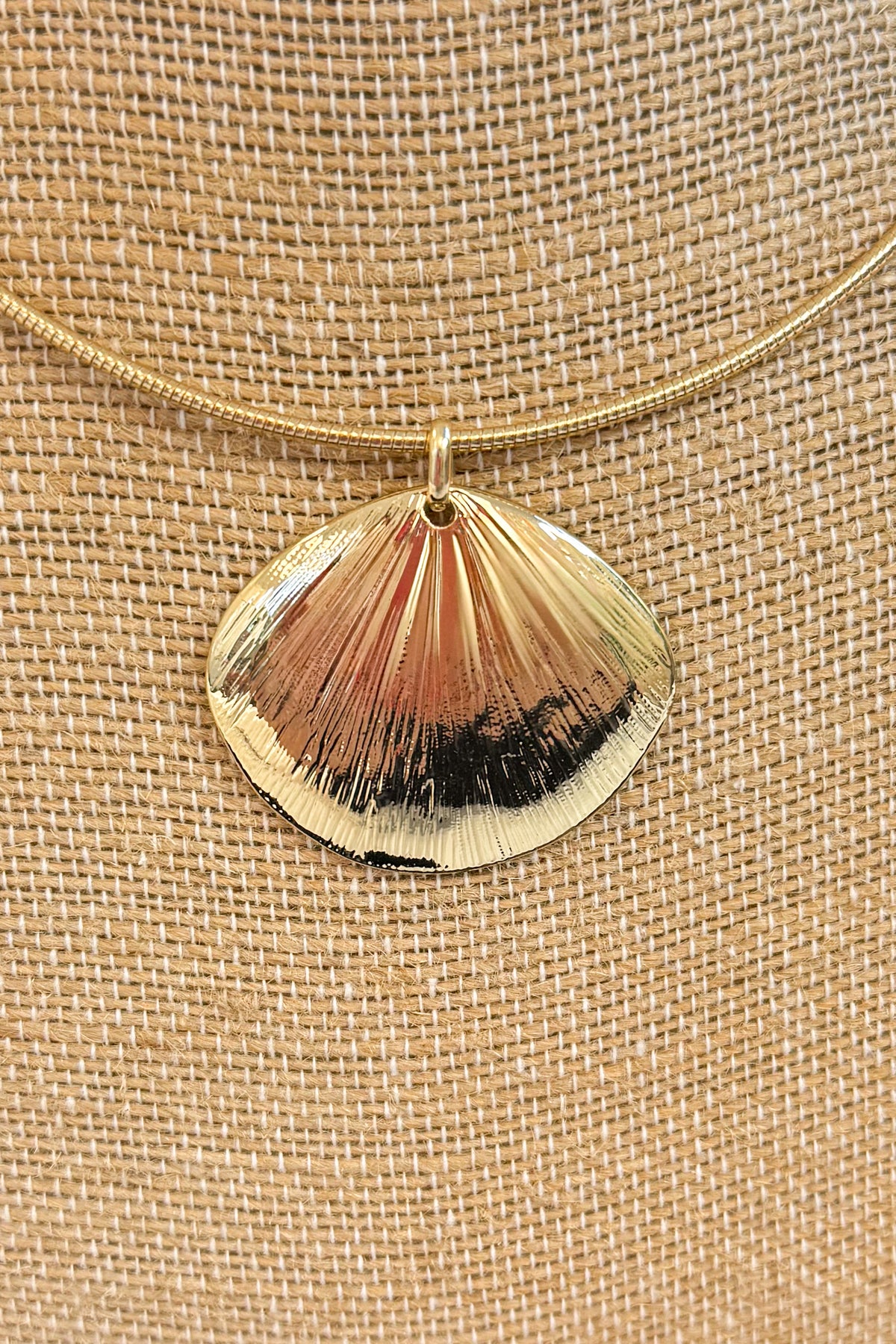 Pullen Hammered Geometric Choker Necklace