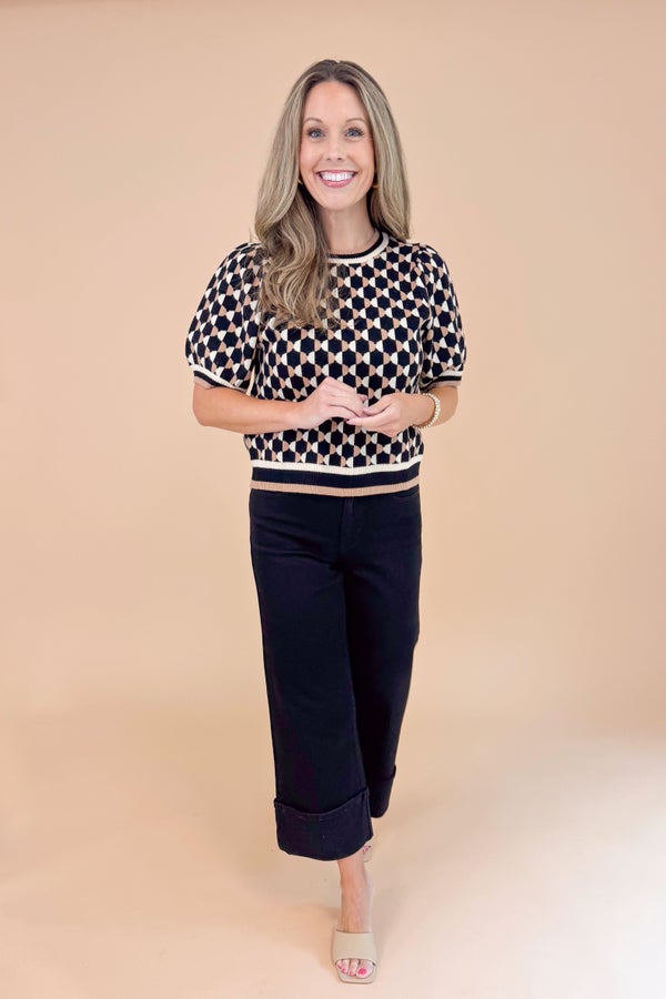 Amped Up Black Printed Short Sleeve Sweater by Entro