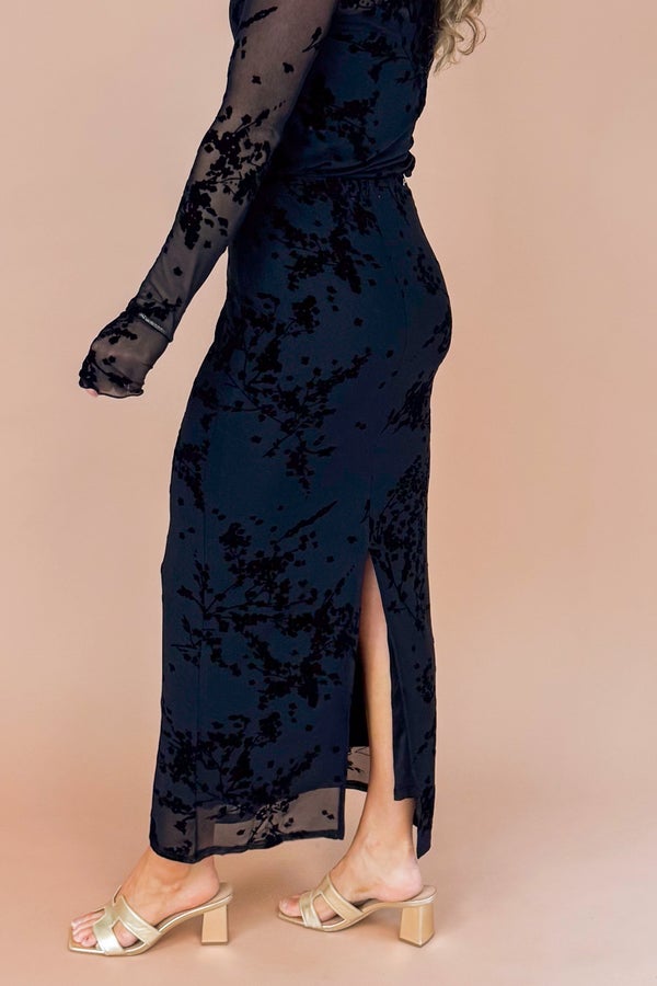 The Afterparty Black With Textured Floral Print Skirt