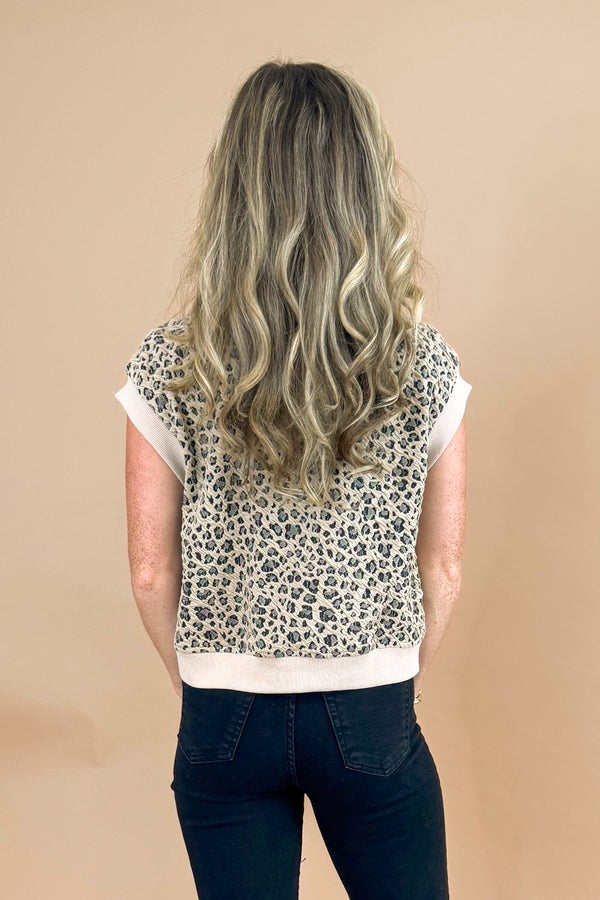 POUNCE ON THIS TAUPE LEOPARD 1/4 ZIP TOP
