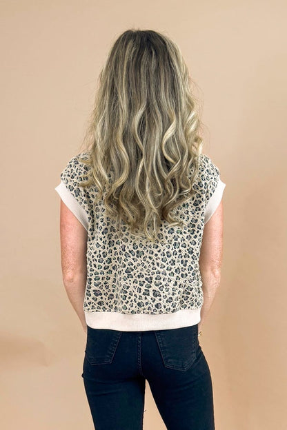 POUNCE ON THIS TAUPE LEOPARD 1/4 ZIP TOP