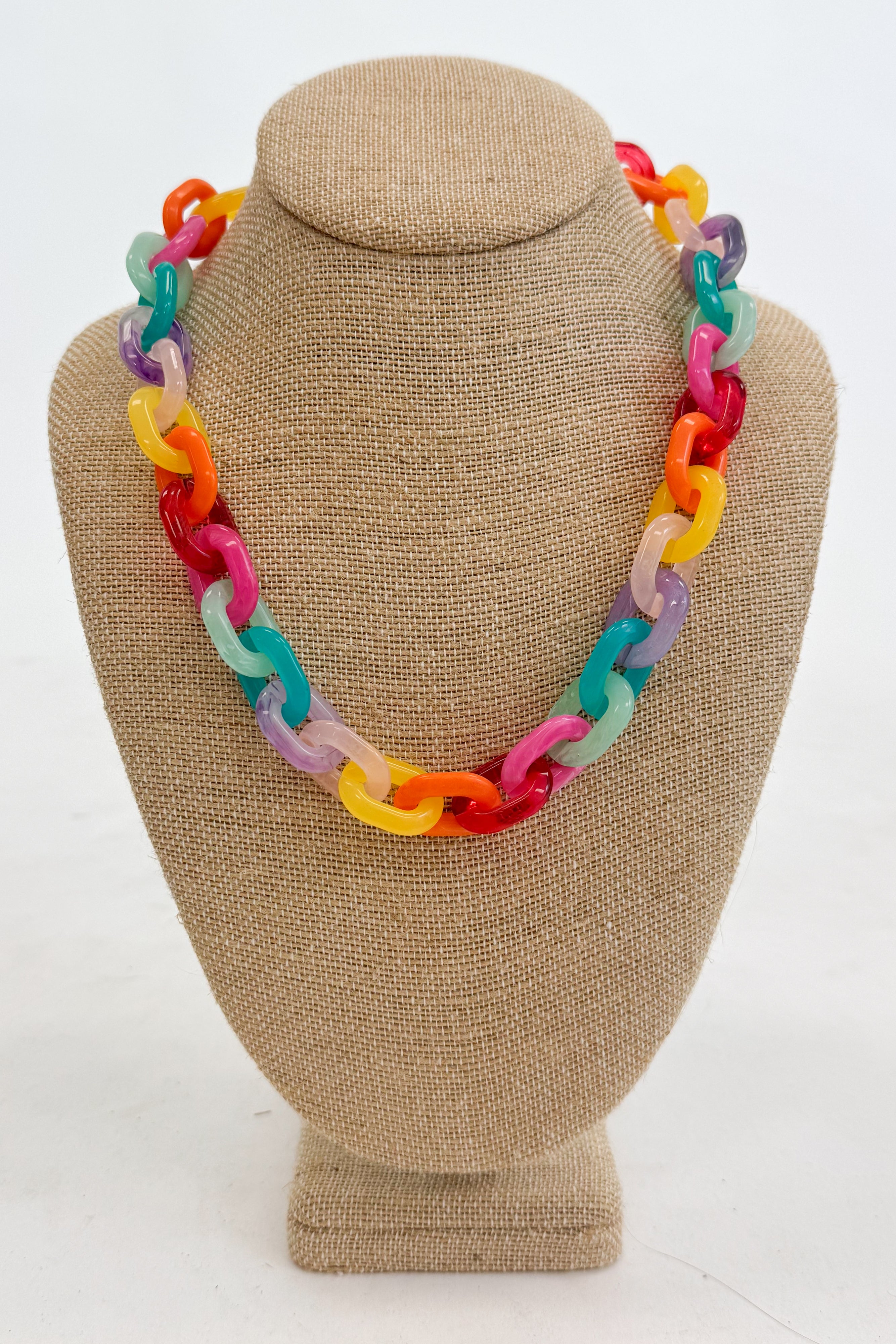 Riley Resin Oval Linked Chain Necklace