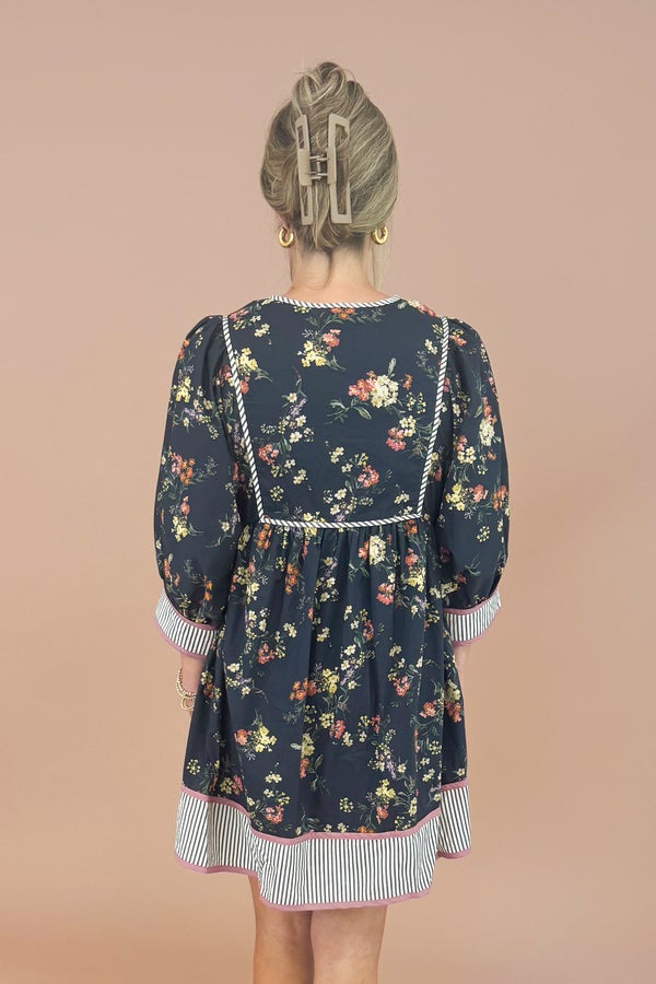 Beat Drop Black Floral Printed With Stripe Lining 3/4 Sleeve Dress by Entro