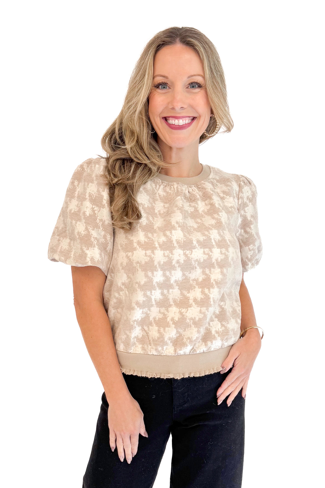 Front picture of woman wearing Taupe & Cream Velvet Houndstooth Top and jeans.