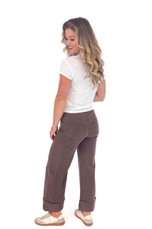 Sherry Brown Cuffed Jeans by Entro