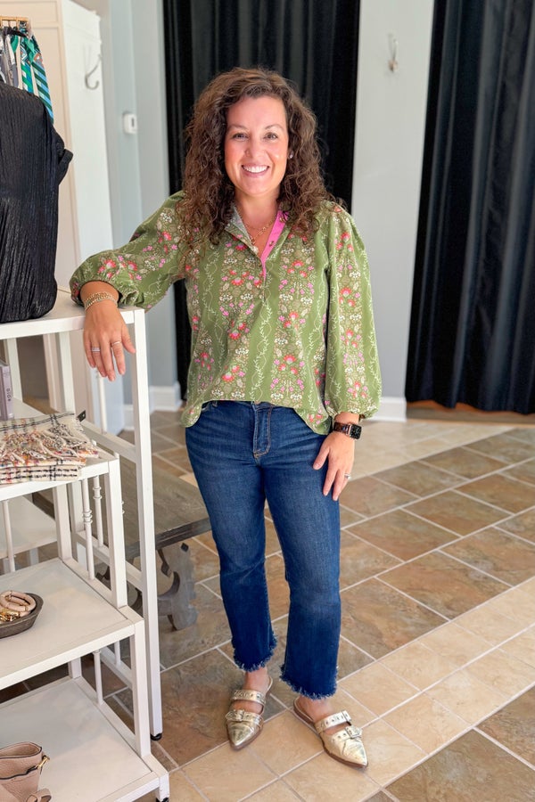 Lane Vineyard Top In Green Ivy by Mary Square