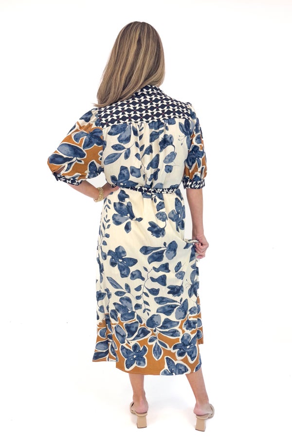 Seasons Change Blue &amp; Multi Printed Floral Print Midi Dress by Entro