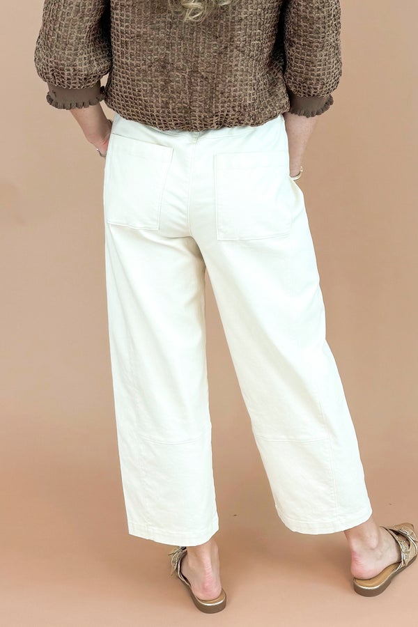 Late Checkout Ecru Barrel Jeans by Entro