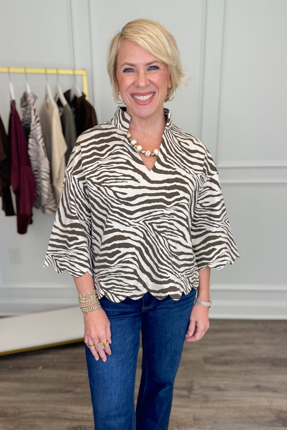 Word To The Wise Ecru &amp; Brown Zebra Scallop Hem Top by Entro