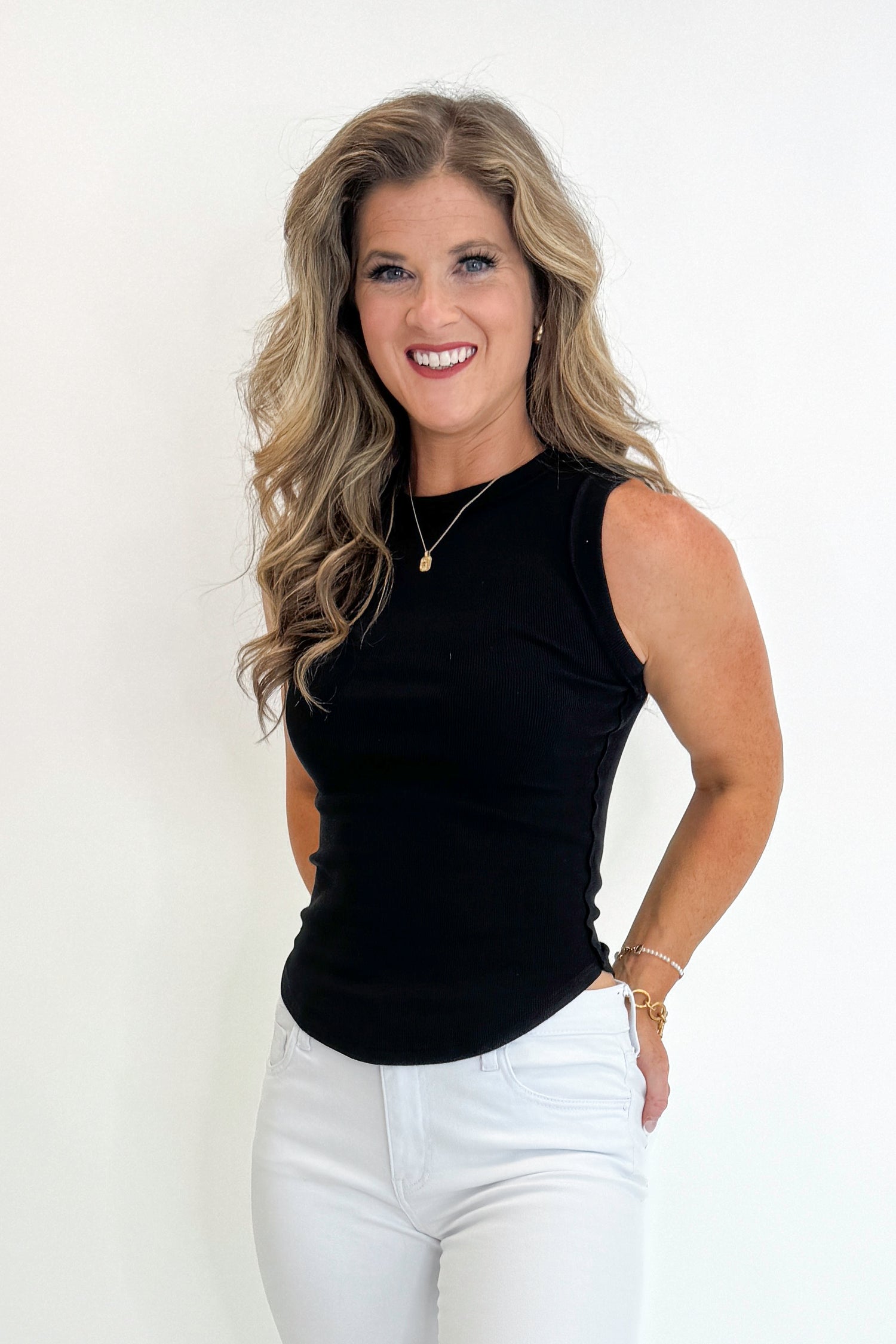 Front view of woman wearing Swagger Boutique’s Don&