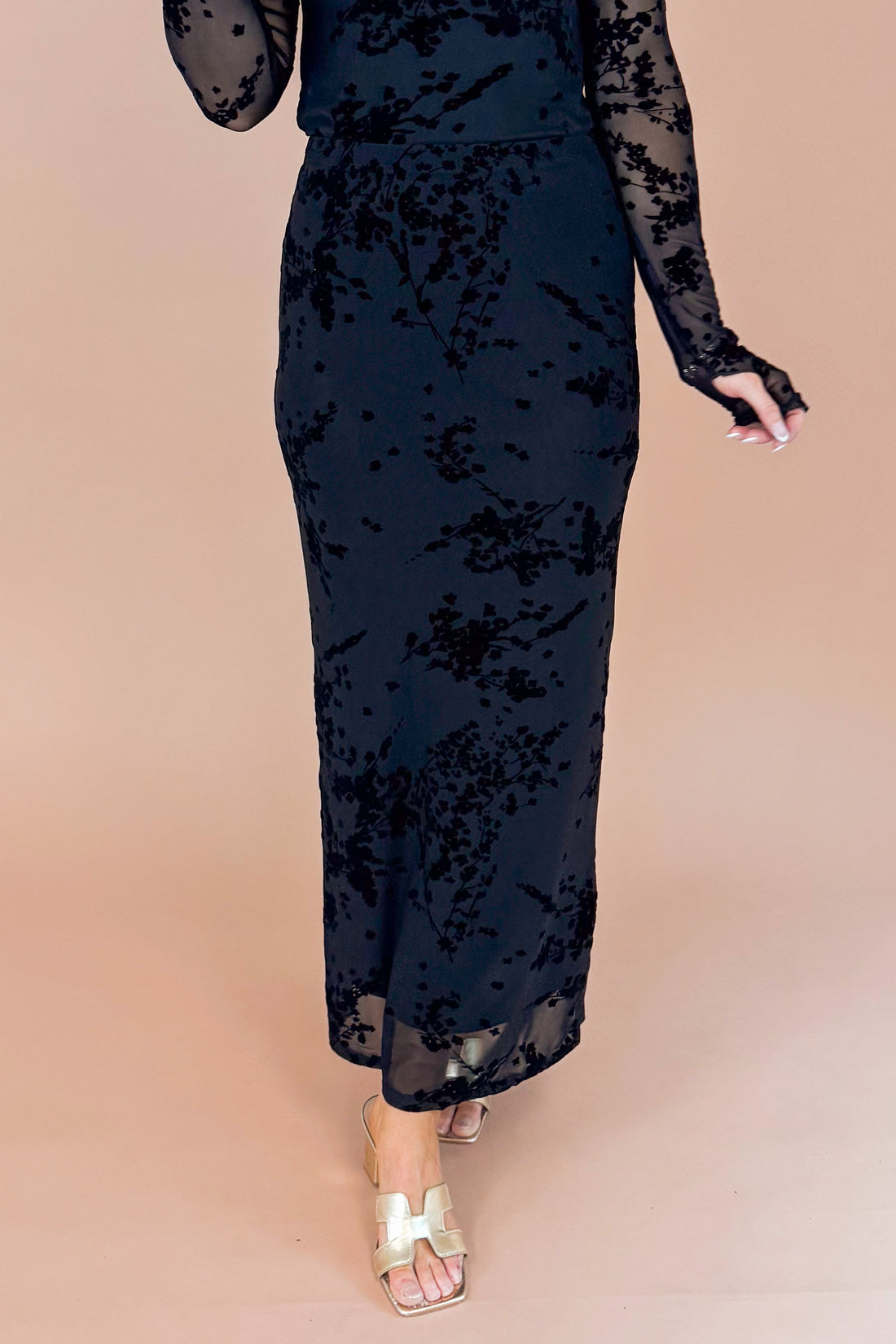 The Afterparty Black With Textured Floral Print Skirt