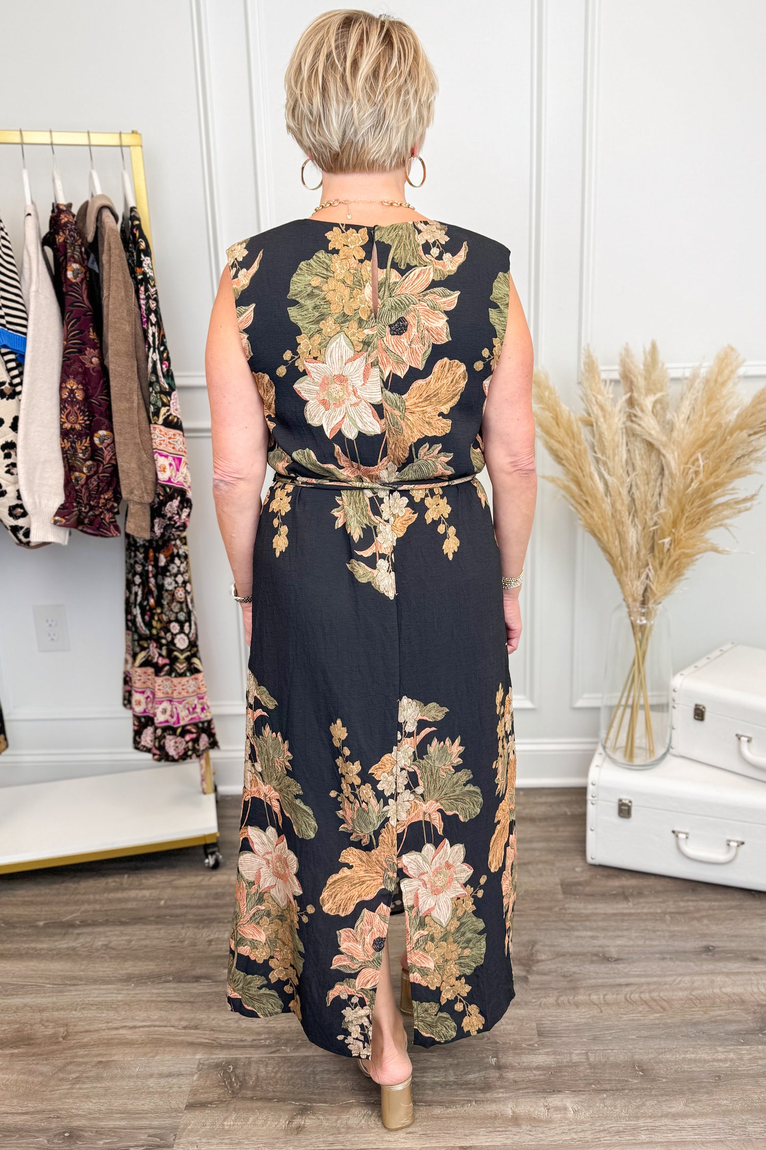 Made You Look Black With Multi Floral Print Midi Dress by Entro