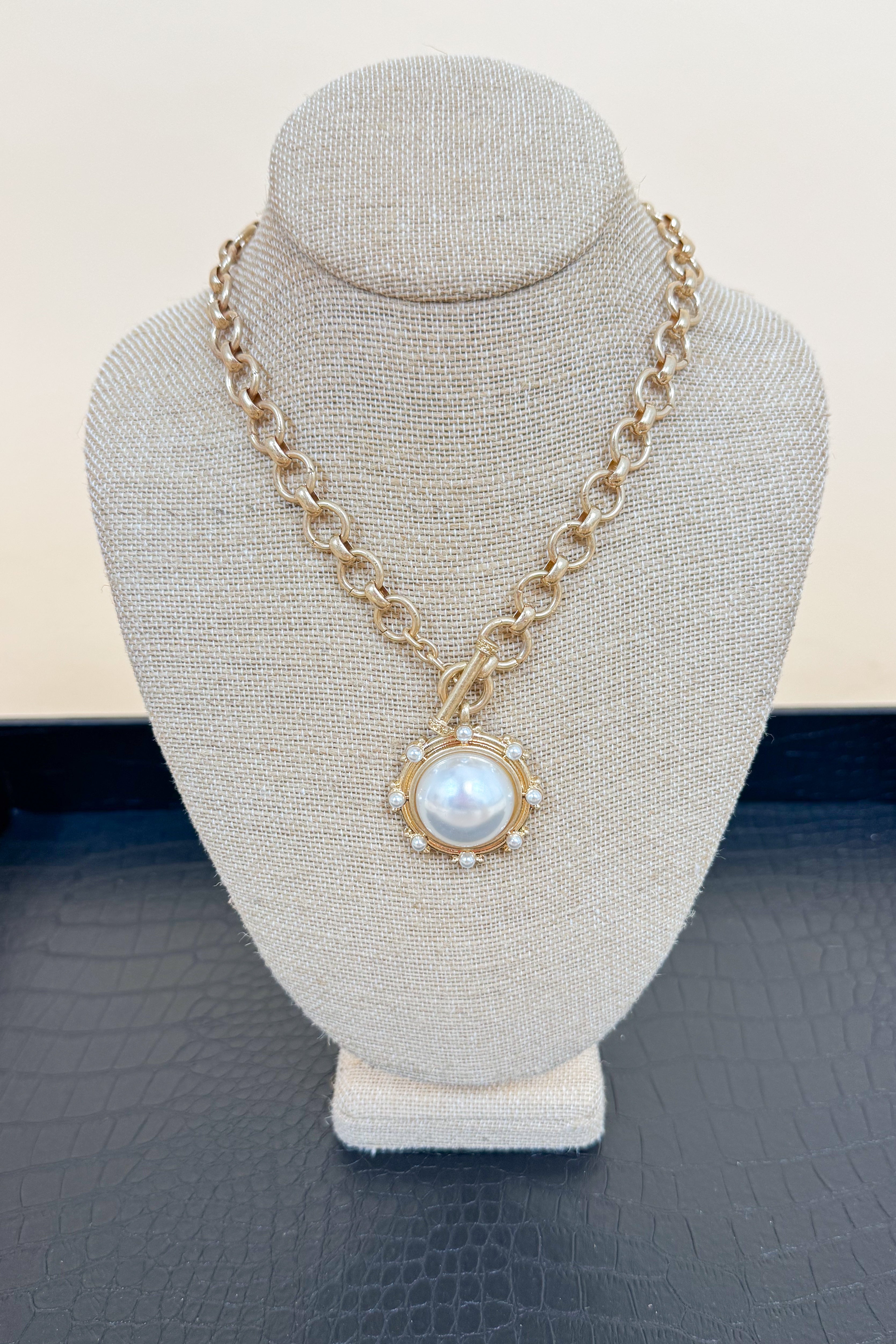 Haley Circle Stone &amp; Pearl Pendant Necklace