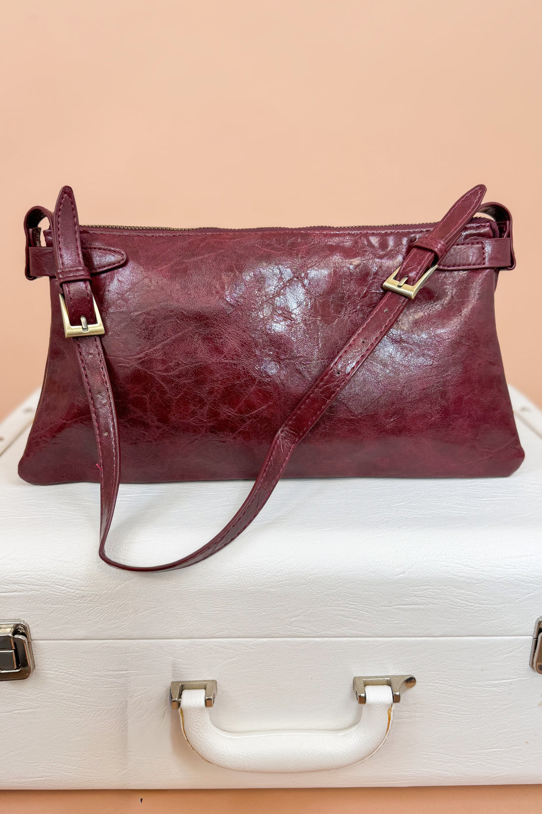 Wine Eve Trapeze Shoulder Bag