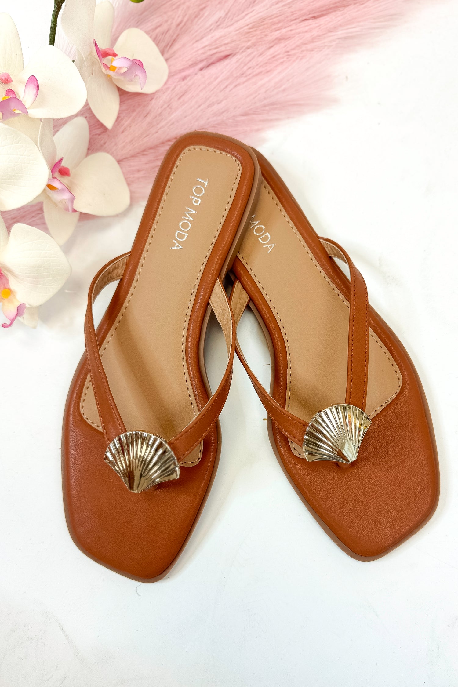 Doha- Tan Shell Detail Flip Flops top view