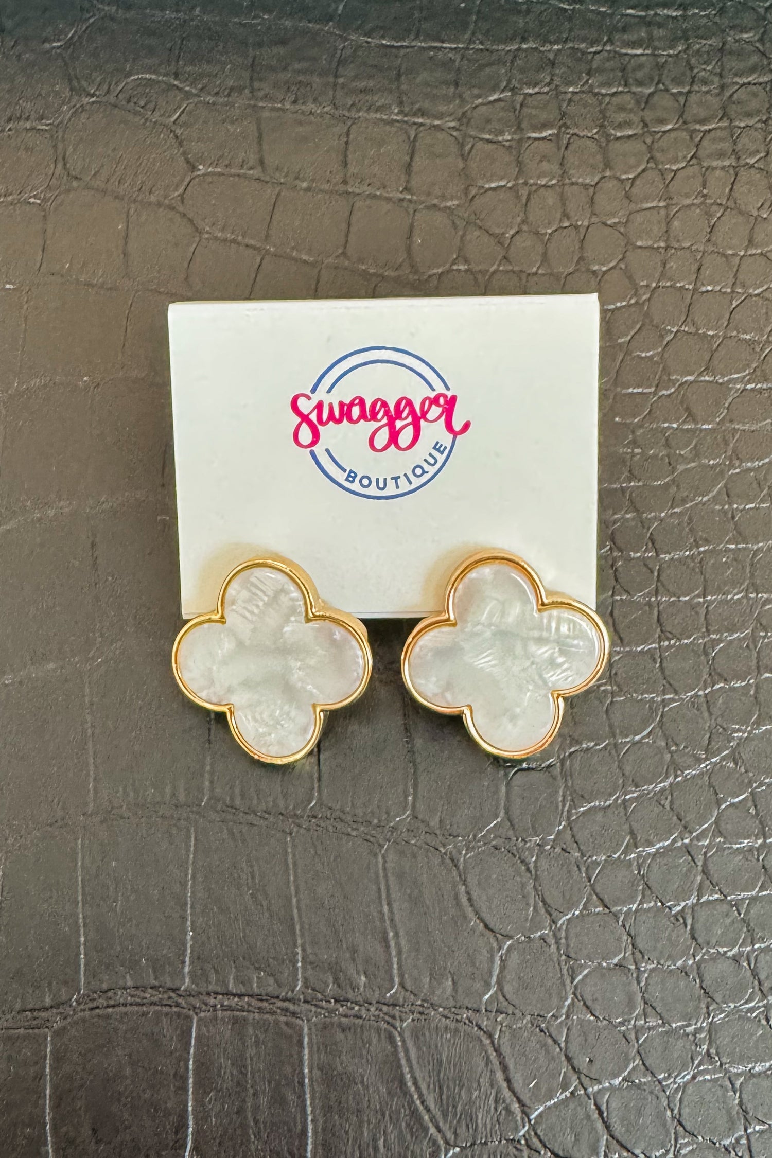 Macy Clover Acetate .75&quot; Earrings