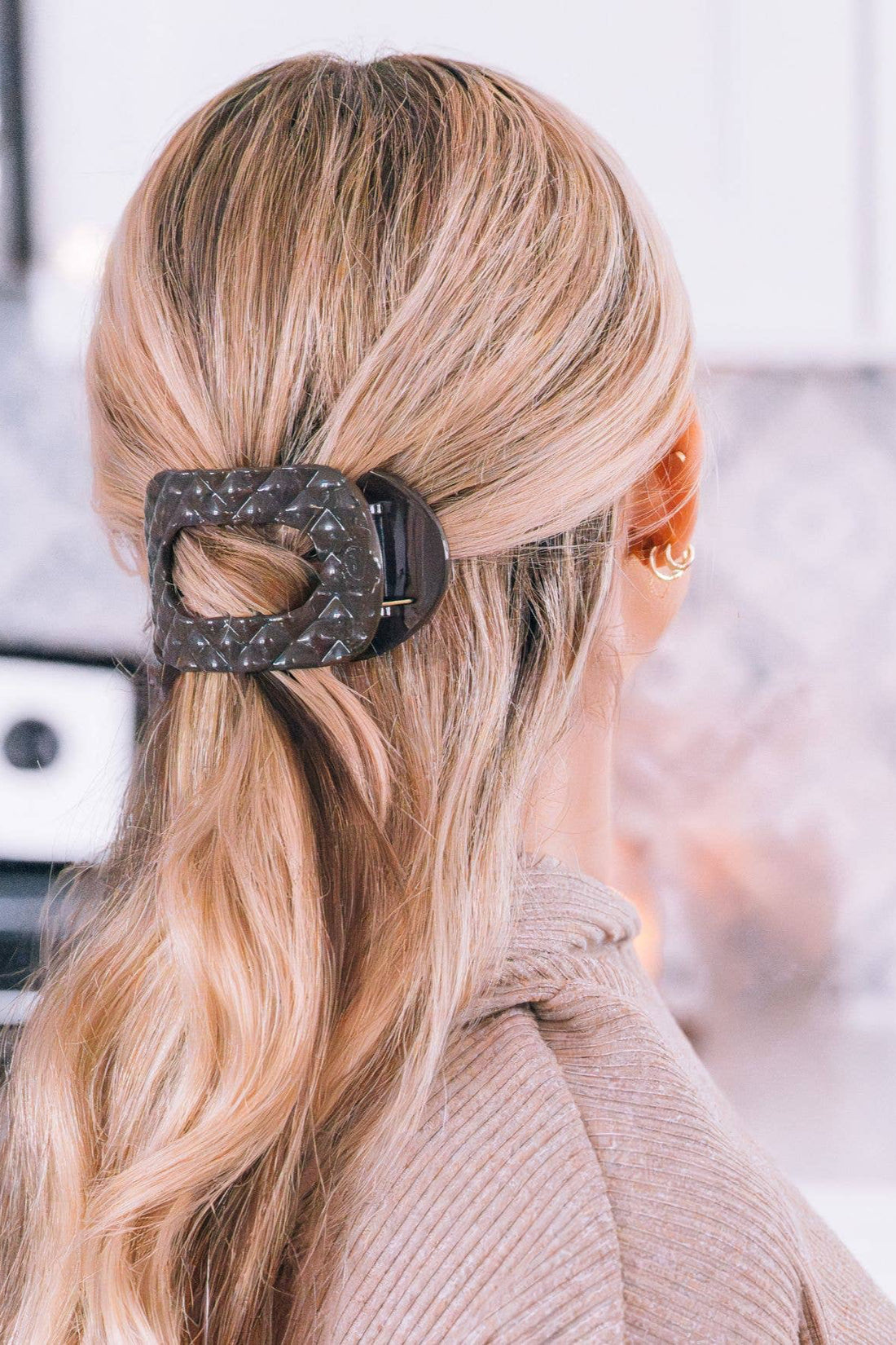Truly Taupe Quilted Large Round Flat Clip
