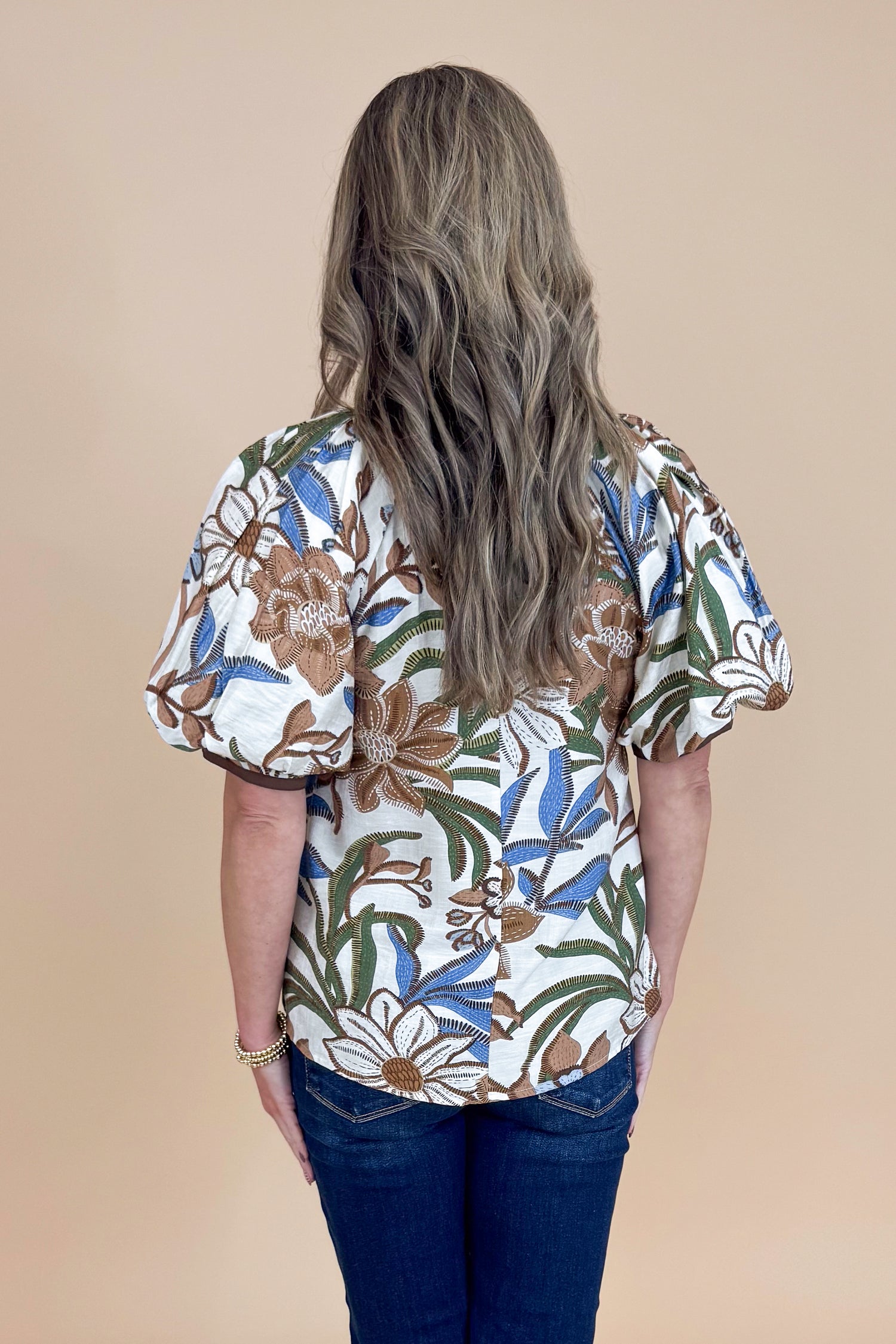First Class Favorite Brown &amp; Blue Floral &amp; Stripe Accent V-neck Top by Entro