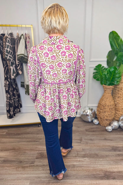 Classic Charm Purple Floral Scallop Detail 3/4 Sleeve Top by Entro