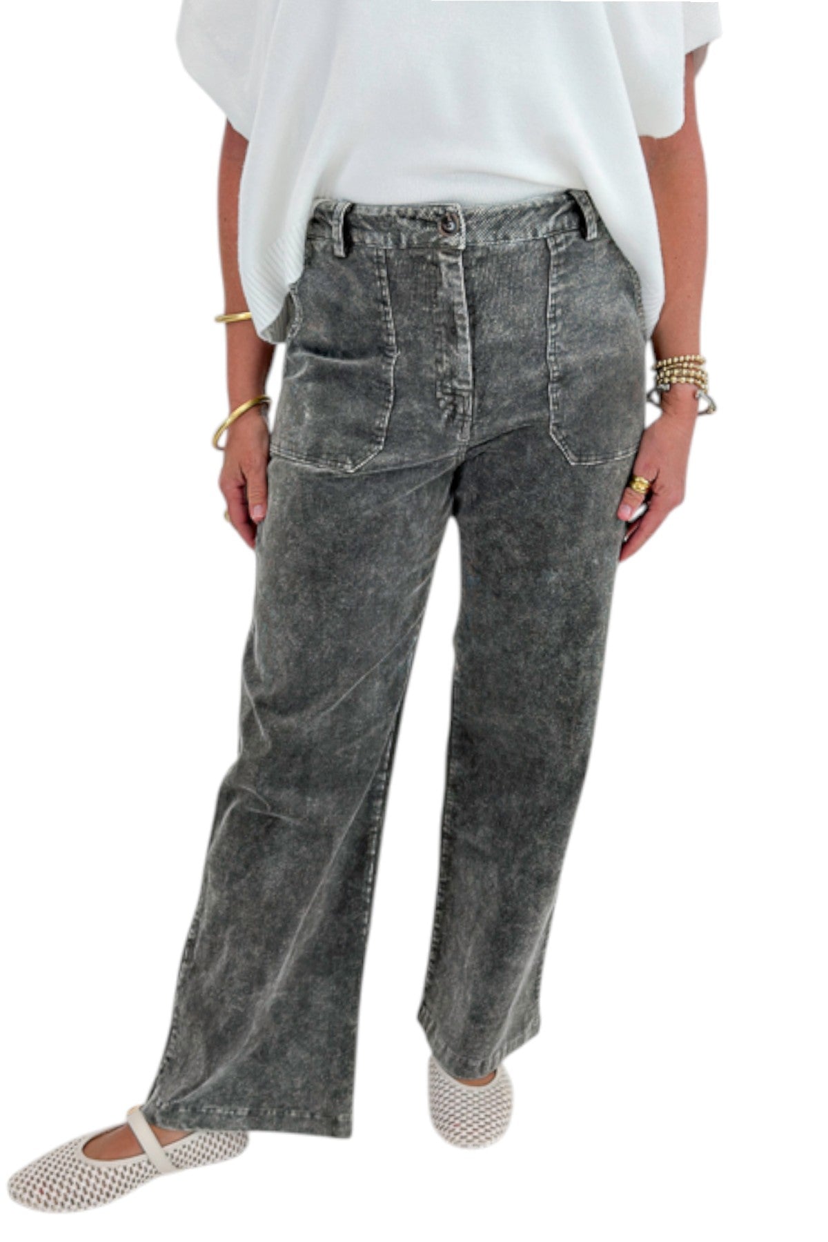 Front detail view of woman wearing Swagger Boutique’s Ivory Light Weight Short Sleeve Sweater with Washed Stone Corduroy Pants against white studio background.