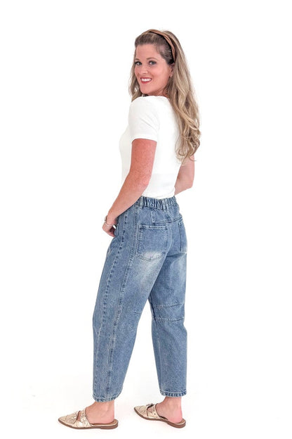 The Paparazzi Pant Medium Wash Barrel Jeans