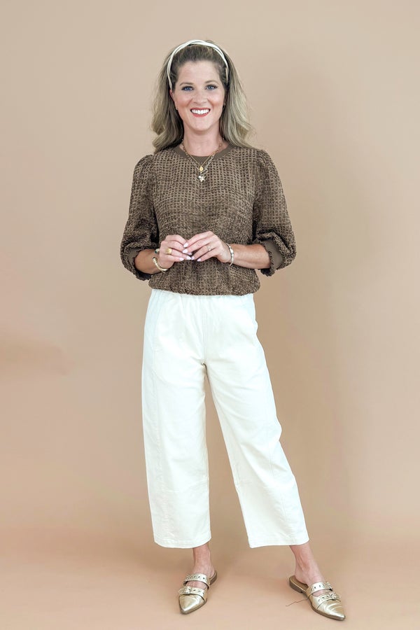 Late Checkout Ecru Barrel Jeans by Entro