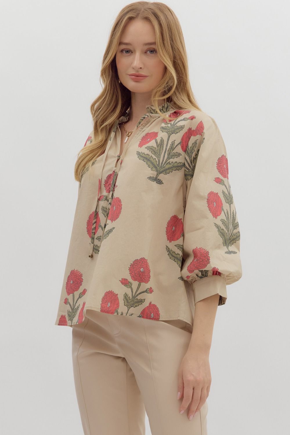 New Crush Ecru Floral Printed 3/4 Sleeve Top by Entro