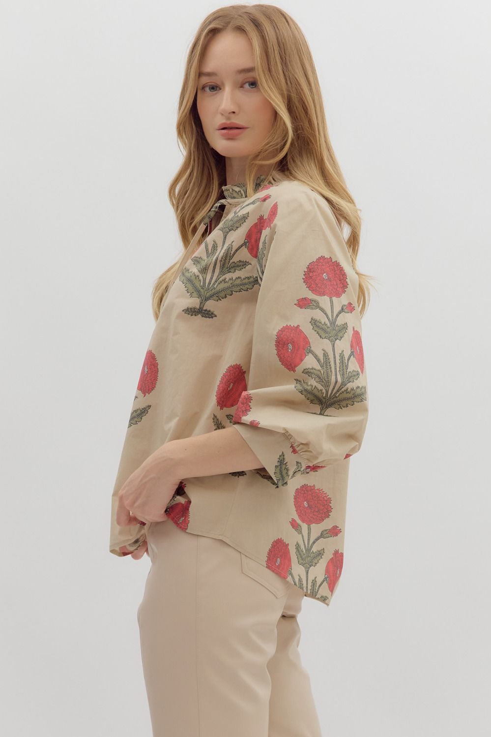 New Crush Ecru Floral Printed 3/4 Sleeve Top by Entro