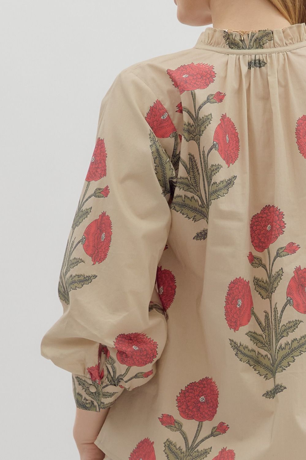 New Crush Ecru Floral Printed 3/4 Sleeve Top by Entro
