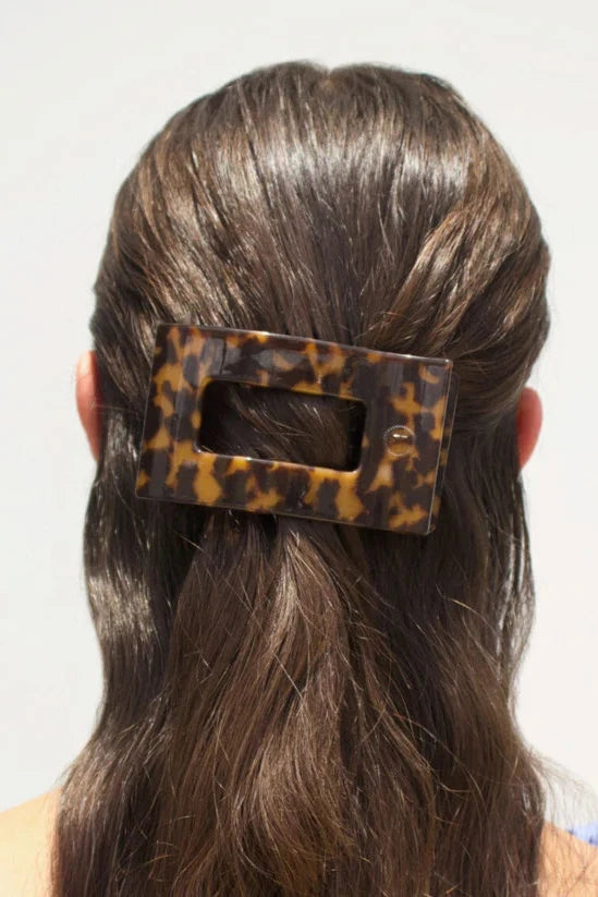 Medium Tortoise Rectangular Flat Clip by Teletie
